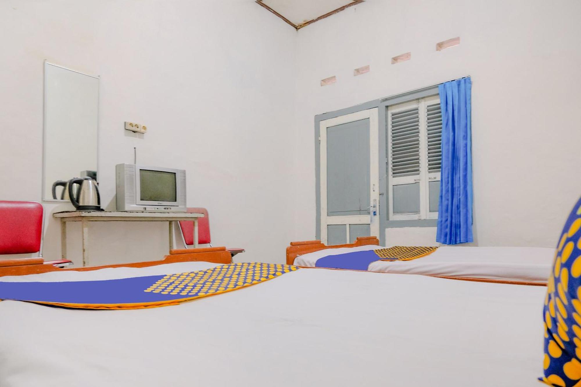 Oyo Life 2638 Hotel Raya Sarangan Exteriér fotografie