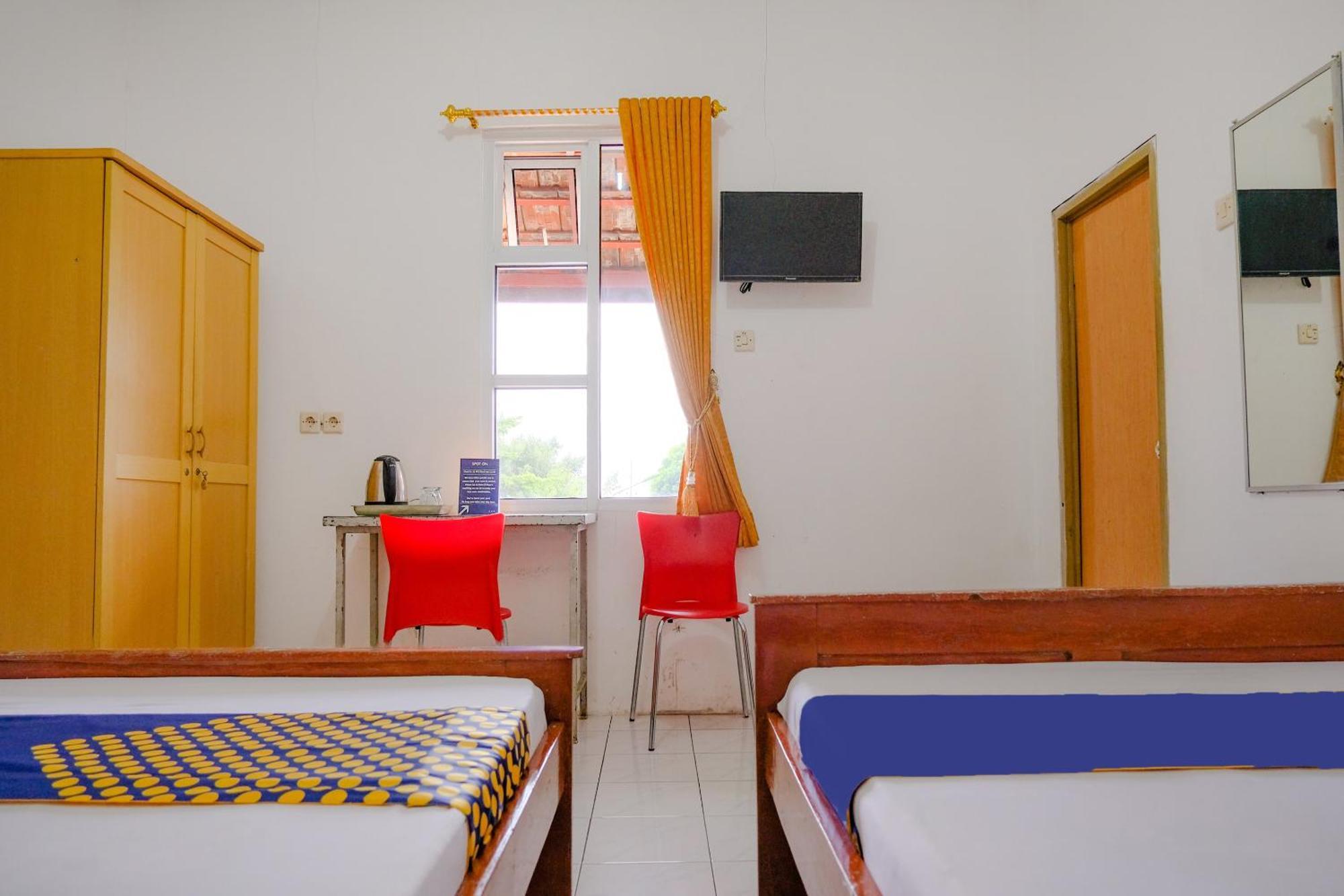 Oyo Life 2638 Hotel Raya Sarangan Exteriér fotografie