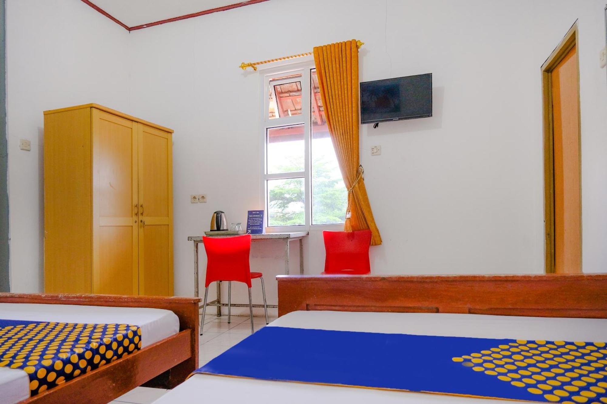 Oyo Life 2638 Hotel Raya Sarangan Exteriér fotografie