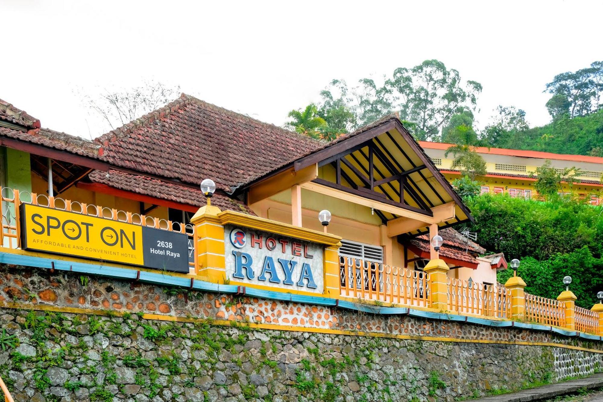 Oyo Life 2638 Hotel Raya Sarangan Exteriér fotografie